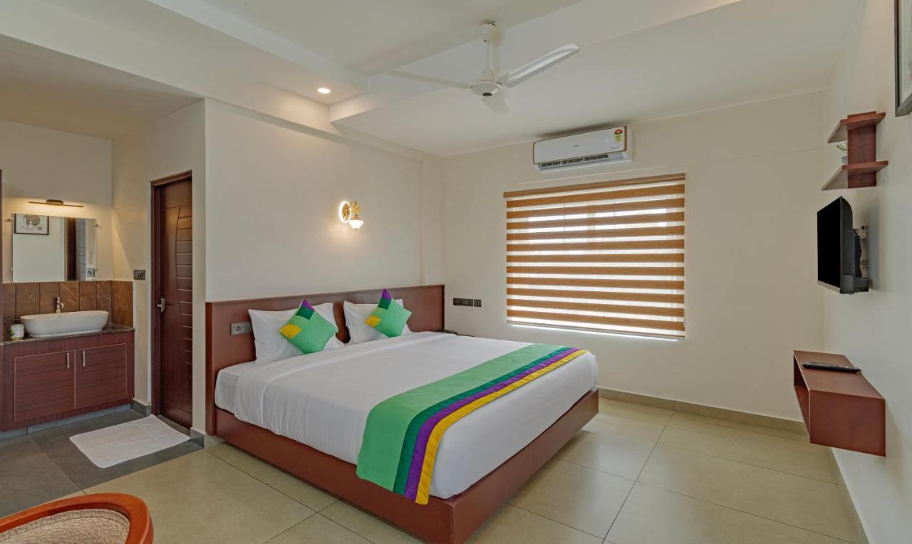 Treebo Amigos Residency Cochin Airport Hotel Kochi Exterior foto